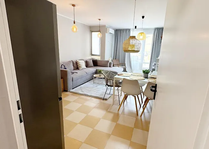 アパート Blue ブルガス